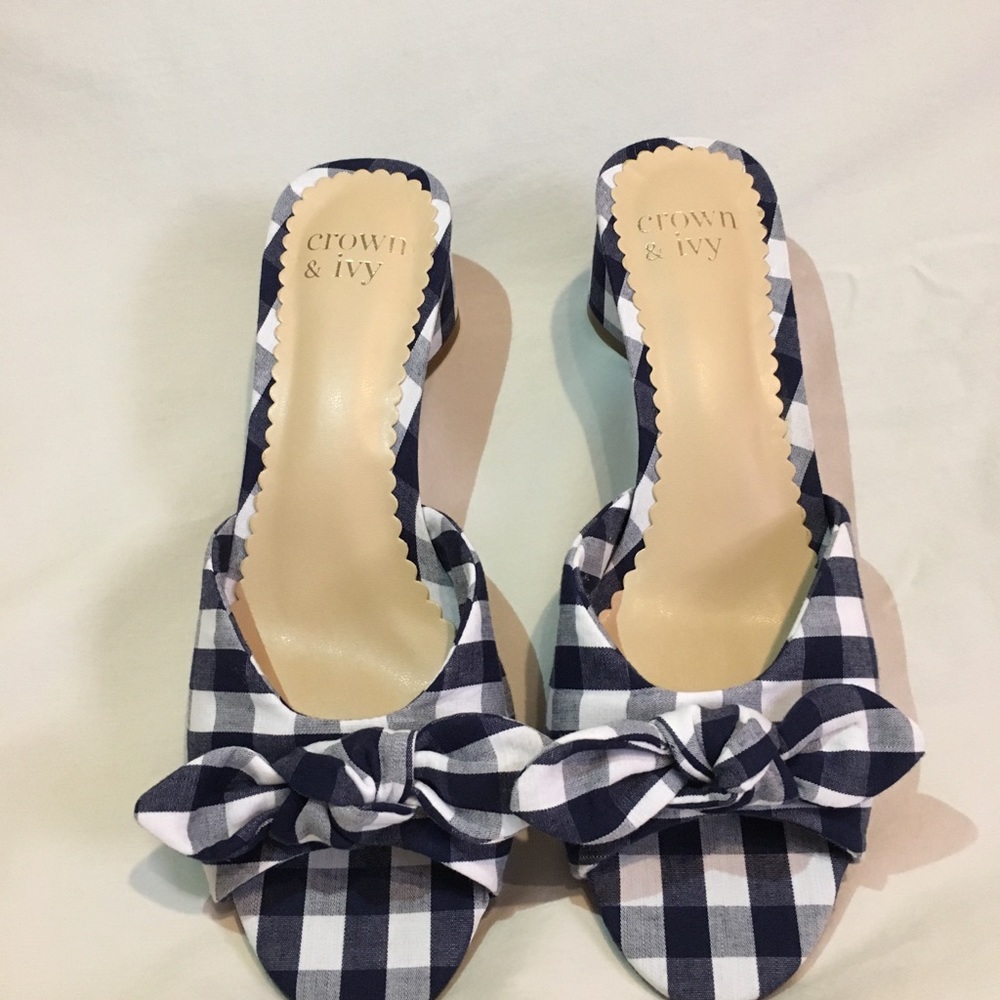Crown&ivy gingham baby and white shoes great co.